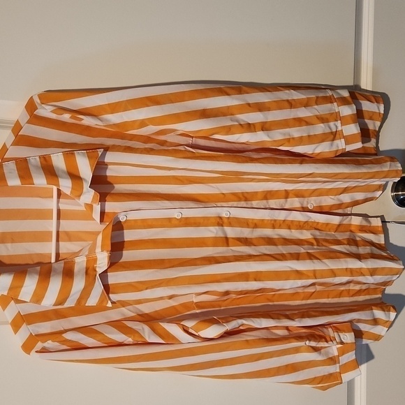 Blouse and Short Set Shein - Picture 1 of 4